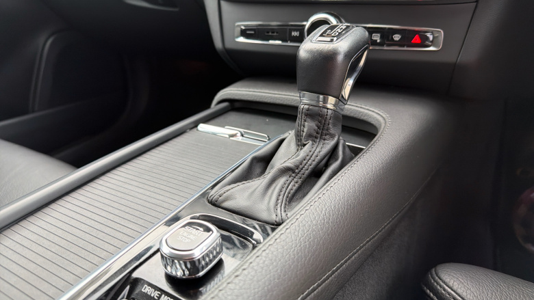 Volvo V90 2.0 T4 Momentum Plus 5dr Geartronic Petrol Estate